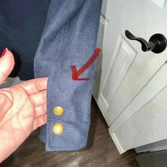 Lauren Ralph Lauren Navy Blue, fitted, gold button front jacket w pockets - Picture 2 of 14